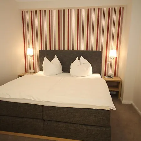 Cafe Schneidewind Konukevi 4*