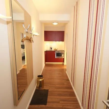 Cafe Schneidewind 4* באד פירמונט