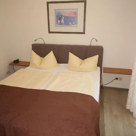 Cafe Schneidewind Konukevi 4*