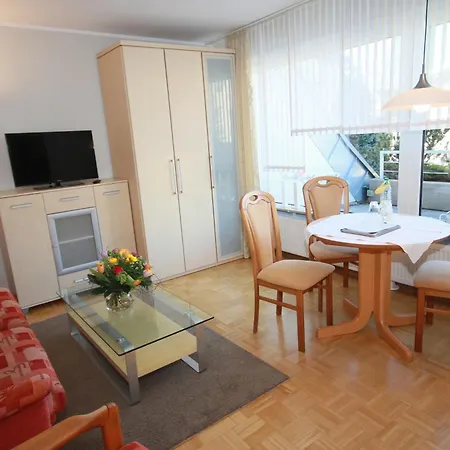 Cafe Schneidewind בית הארחה