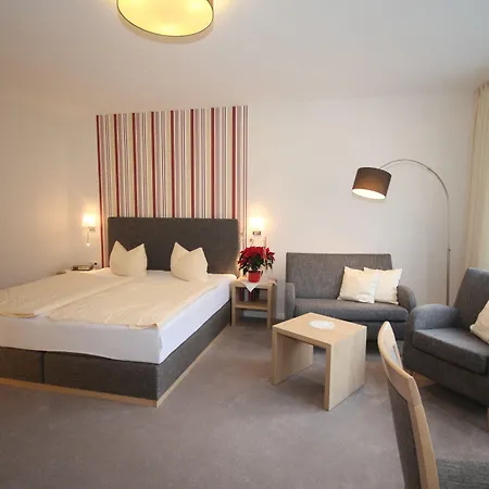 Cafe Schneidewind Konukevi 4*