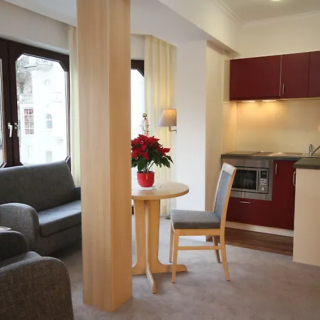 בית הארחה Cafe Schneidewind 4*