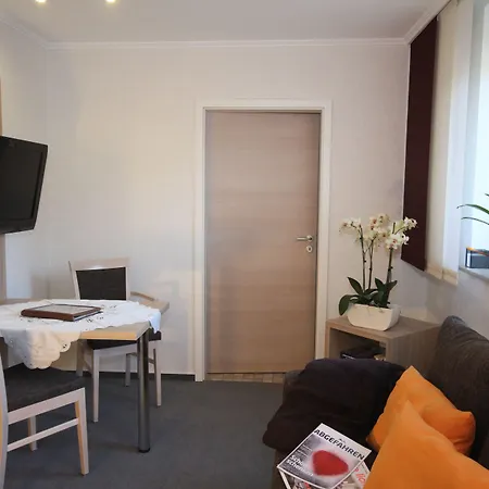 Cafe Schneidewind Konukevi