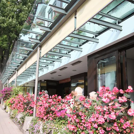 Konukevi Cafe Schneidewind 4*