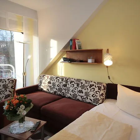 Cafe Schneidewind בית הארחה באד פירמונט