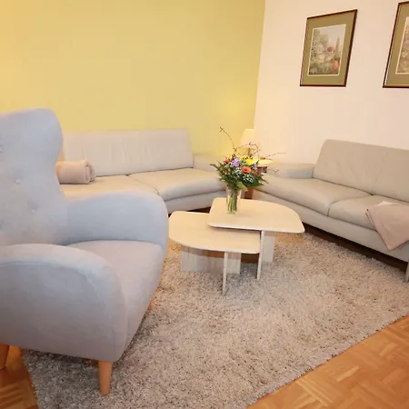 Cafe Schneidewind Konukevi 4*