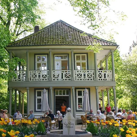 Cafe Schneidewind Бад-Пирмонт